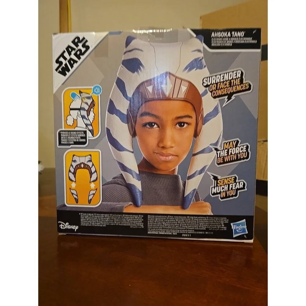 STAR WARS Ahsoka Tano Electronic Mask with Phrases & Sound Effects New‎ In Box